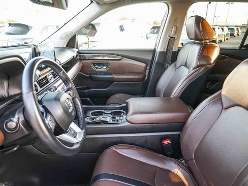 Certified 2025 Honda Pilot Elite image 17