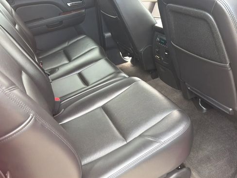 Used 2010 Chevrolet Avalanche LTZ AWD/4WD image 87