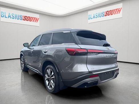 Used 2023 INFINITI QX60 Luxe w/ Cargo Package AWD/4WD image 5