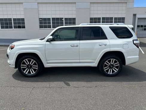 Used 2021 Toyota 4Runner Limited AWD/4WD image 3