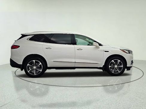 Used 2020 Buick Enclave Essence w/ Sport Touring Edition AWD/4WD image 7