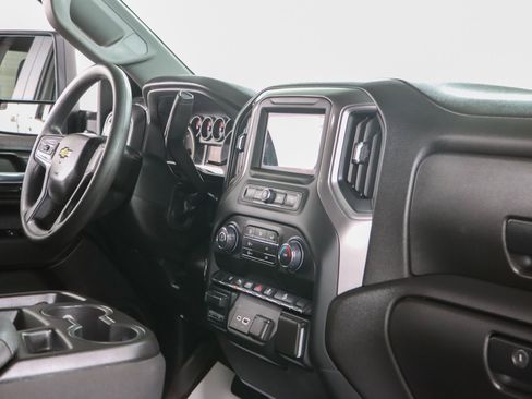 Used 2025 Chevrolet Silverado 2500 Custom w/ Custom Value Package AWD/4WD image 26
