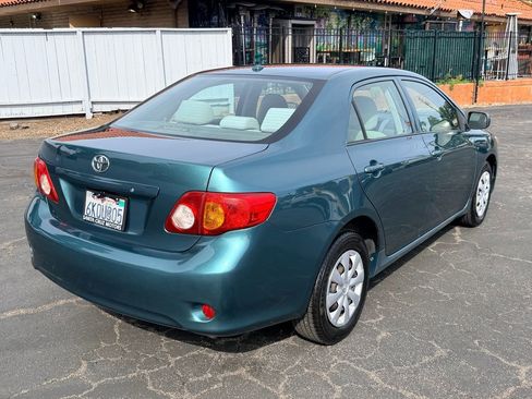 Used 2010 Toyota Corolla LE image 6