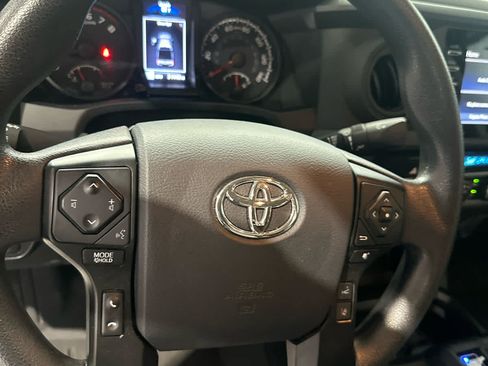 Used 2023 Toyota Tacoma SR AWD/4WD image 21