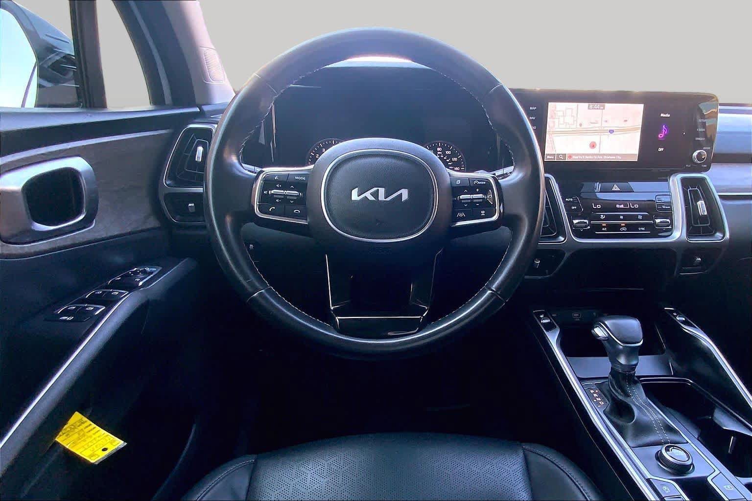 Used 2023 Kia Sorento EX FWD image 5