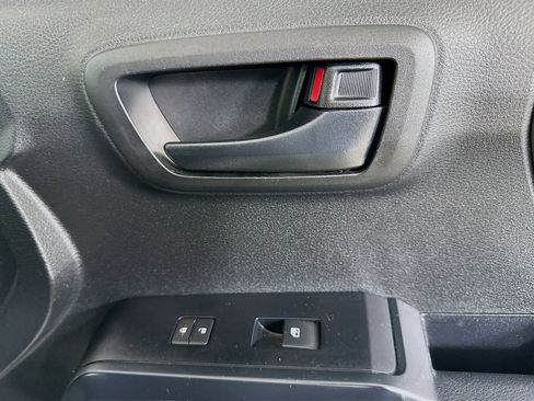 Used 2022 Toyota Tacoma SR image 26