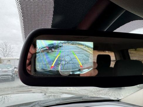 Used 2018 RAM 2500 Tradesman w/ Chrome Appearance Group image 21