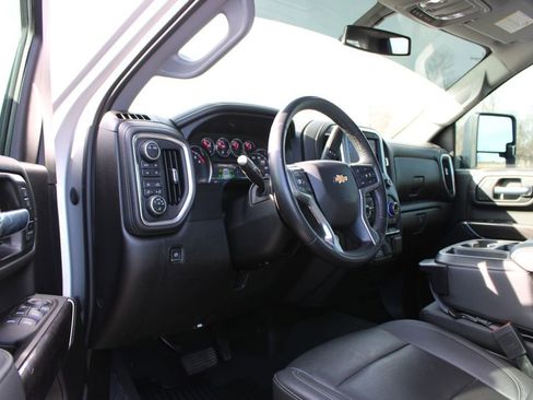 Used 2022 Chevrolet Silverado 2500 LTZ w/ Z71 Off-Road Package image 24