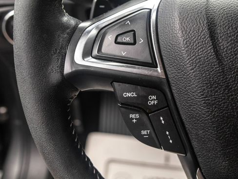 Used 2019 Ford Fusion SE w/ Equipment Group 151A FWD image 19