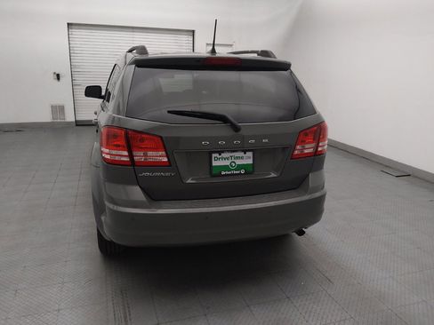 Used 2020 Dodge Journey SE w/ SE Popular Equipment Group FWD image 6