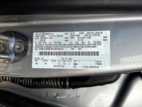 Used 2022 Ford Escape SE image 35