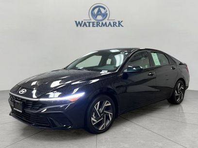 Certified 2025 Hyundai Elantra SEL