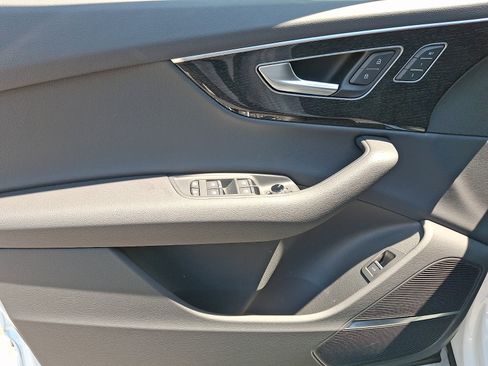 New 2026 Audi Q7 2.0T Premium AWD/4WD image 8