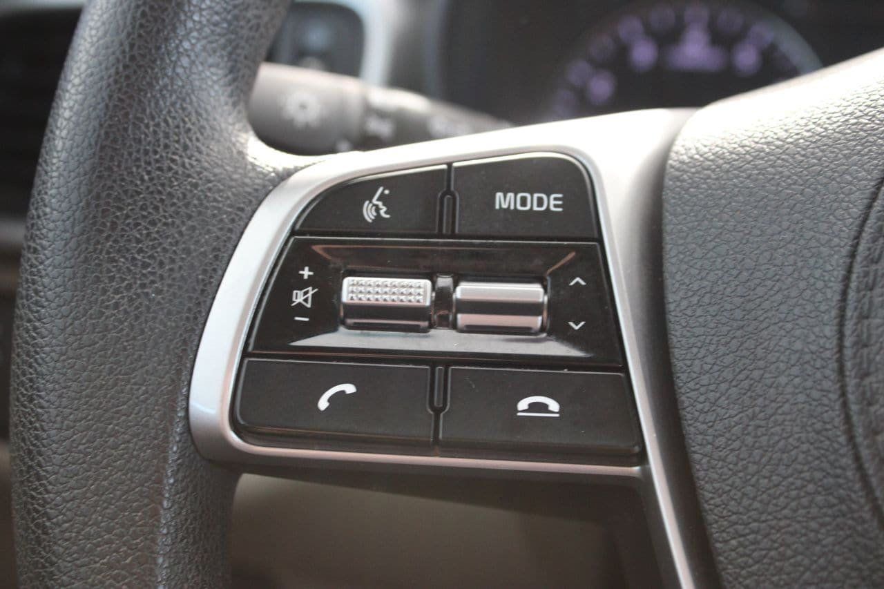 Used 2020 Kia Sorento LX FWD image 13