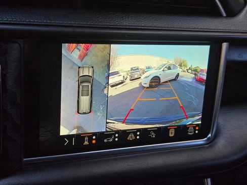 Used 2023 GMC Yukon Denali w/ Denali Reserve Package image 22