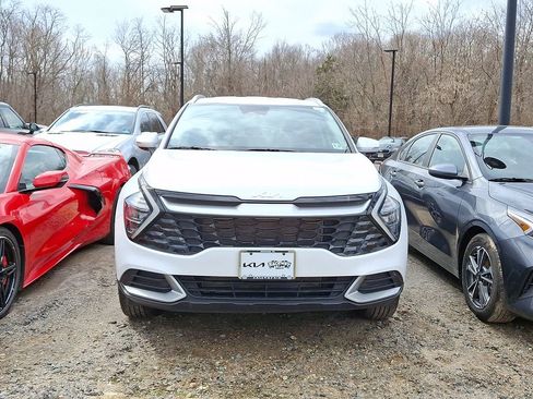 Certified 2023 Kia Sportage EX image 2