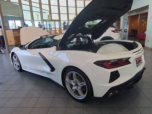 Used 2025 Chevrolet Corvette Stingray Premium Cpe w/ 3LT RWD image 7