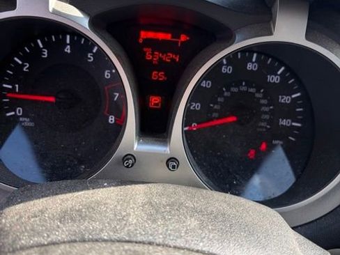 Used 2016 Nissan Juke S image 14