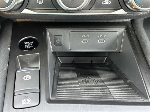 New 2025 Nissan Kicks SV w/ SV Premium Package image 16