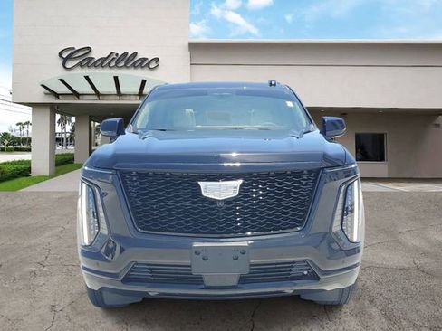 Certified 2025 Cadillac Escalade Sport Platinum w/ LPO, ONYX Package AWD/4WD image 8