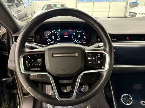 Used 2022 Land Rover Range Rover Evoque SE image 16