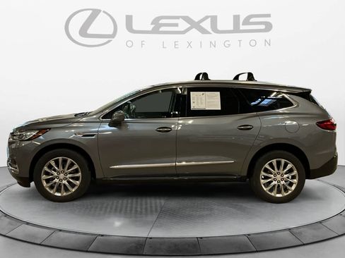 Used 2020 Buick Enclave Premium w/ LPO, Luxury Package FWD image 3