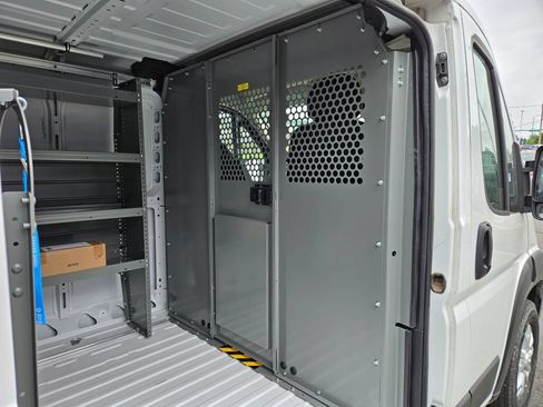 Used 2025 RAM ProMaster 2500 w/ Quick Order Package 22G SLT FWD image 15