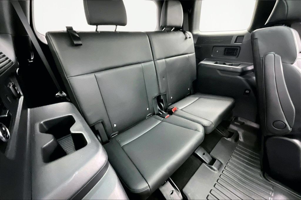 Used 2025 Hyundai Santa Fe Calligraphy AWD/4WD image 28