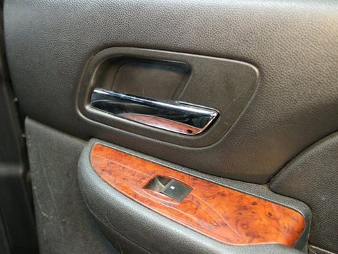 Used 2010 GMC Yukon SLT w/ Suspension Package, Autoride image 13