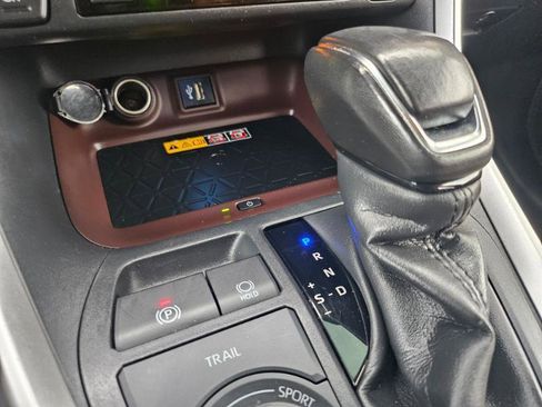 Used 2023 Toyota RAV4 Limited AWD/4WD image 60