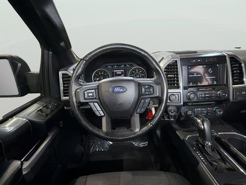 Used 2016 Ford F150 XLT w/ Equipment Group 302A Luxury image 15