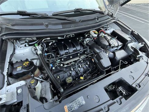 Used 2019 Ford Explorer Limited w/ Class III Trailer Tow Package image 26