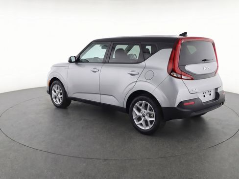 Used 2025 Kia Soul LX w/ LX Technology Package image 6