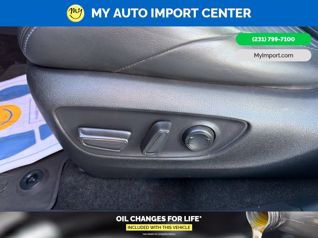 Used 2021 Toyota RAV4 XSE AWD/4WD image 12