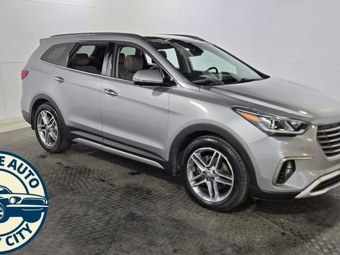 Used 2019 Hyundai Santa Fe XL AWD/4WD image 9