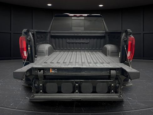 Used 2023 GMC Sierra 1500 Denali AWD/4WD image 28