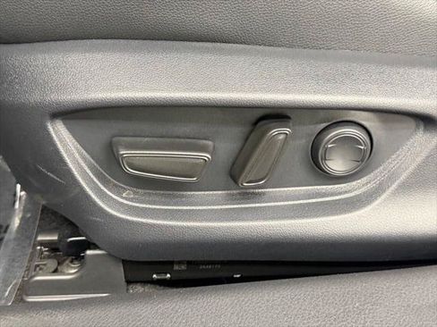 Used 2026 Toyota Camry SE FWD image 23
