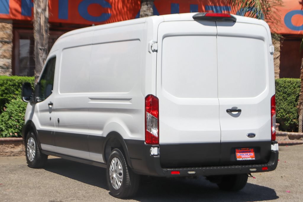 Used 2022 Ford E-Transit Medium Roof RWD image 6