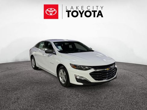 Used 2022 Chevrolet Malibu LS w/ LPO, Convenience Package 1 image 10