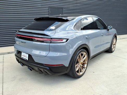 Certified 2024 Porsche Cayenne Turbo GT AWD/4WD image 6