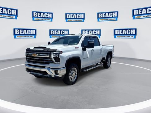 Used 2025 Chevrolet Silverado 2500 LTZ w/ LTZ Convenience Package AWD/4WD image 4