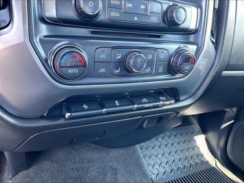 Used 2018 Chevrolet Silverado 1500 LT w/ All Star Edition image 25