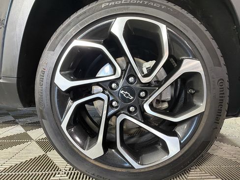 Certified 2024 Chevrolet Trax RS w/ Driver Confidence Package FWD image 37