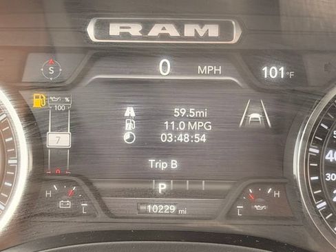 Used 2025 RAM 1500 Warlock AWD/4WD image 27