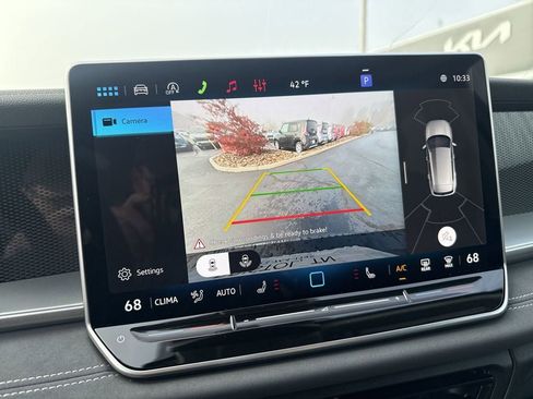 New 2026 Volkswagen Tiguan SE AWD/4WD image 15