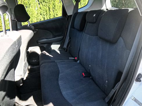 Used 2011 Honda Fit Sport image 8