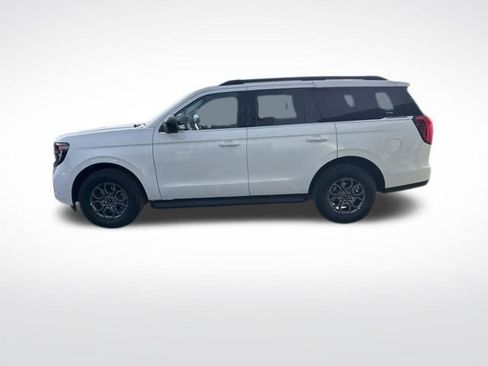 Used 2025 Ford Expedition Active image 3