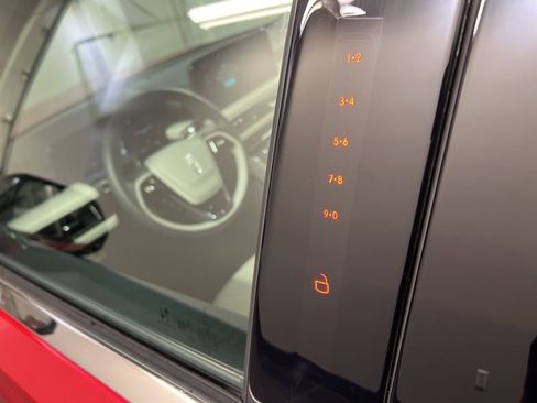 New 2026 Lincoln Aviator AWD image 29