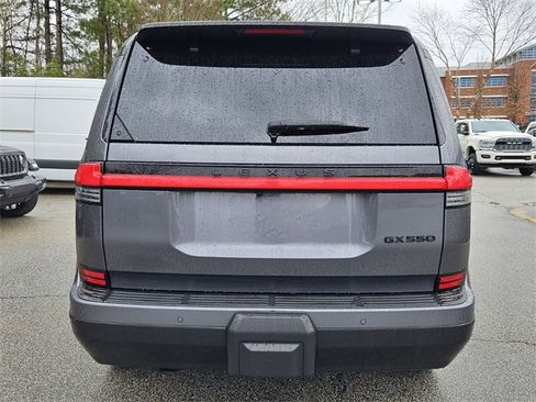 Used 2024 Lexus GX 550 w/ Cold Area Package image 5