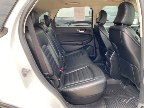 Used 2024 Ford Edge SEL AWD/4WD image 17